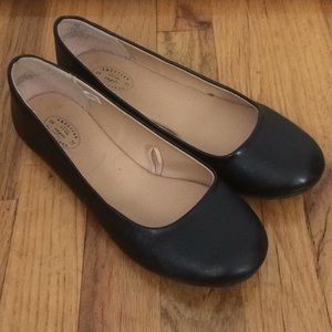 Black American Eagle Outfitters Flats